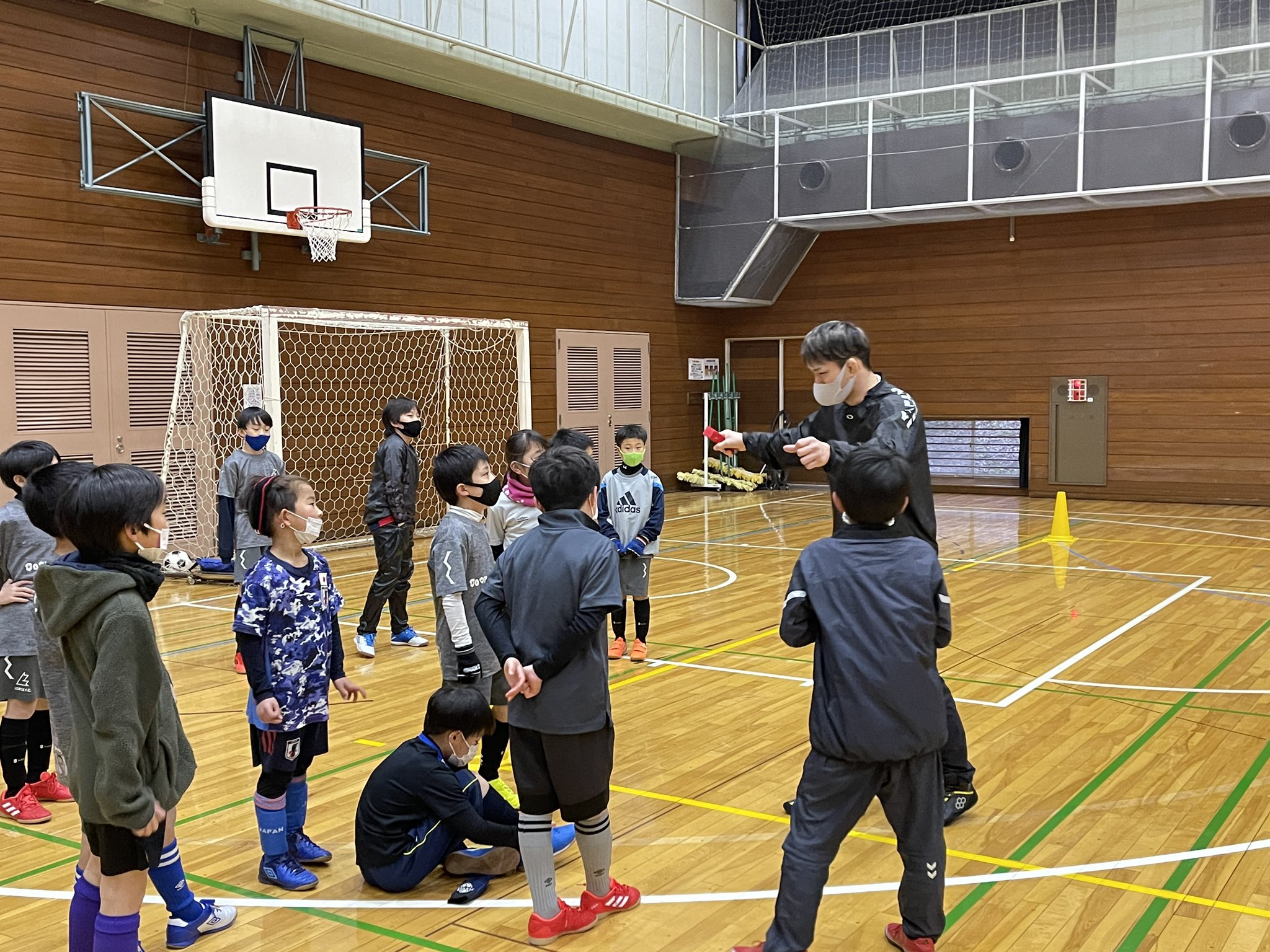 総合格闘家・泉武志選手に、ゲストコーチとしてきていただきました。